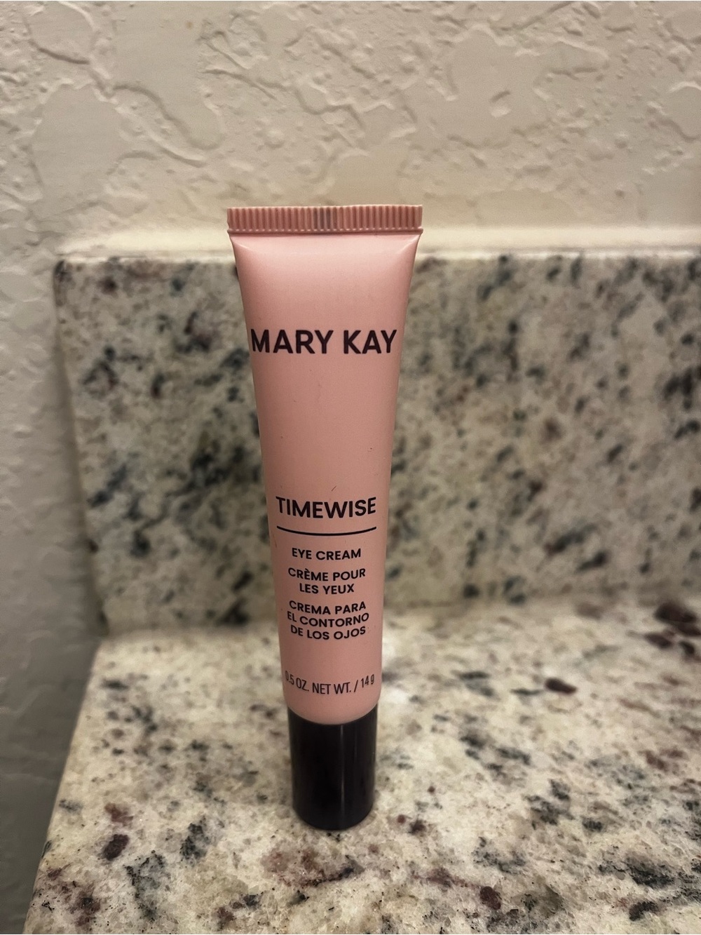 Mary Kay TimeWise Eye Cream - Soft Pink Tube